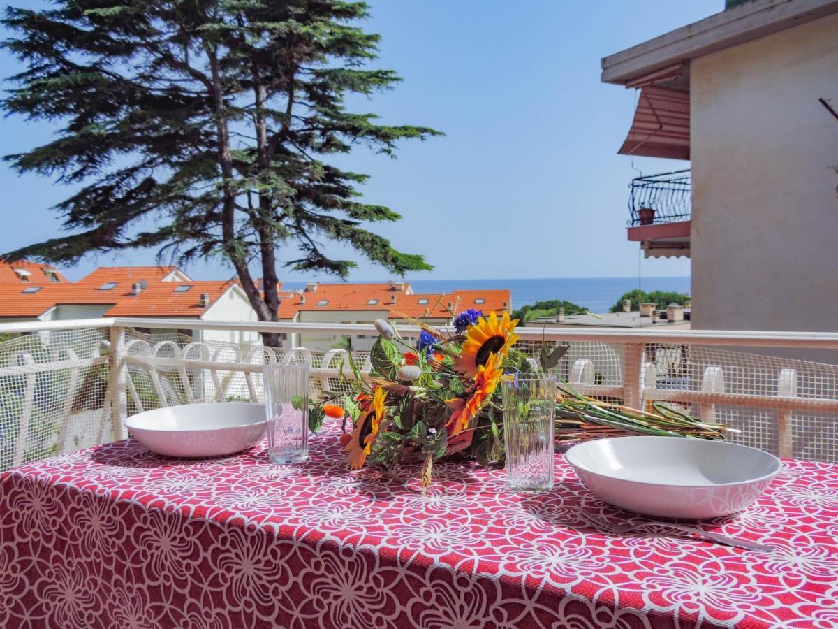 Ferienwohnung H11 Terrazzo Al Mare - Riva Ligure - Spiagge Exterior foto